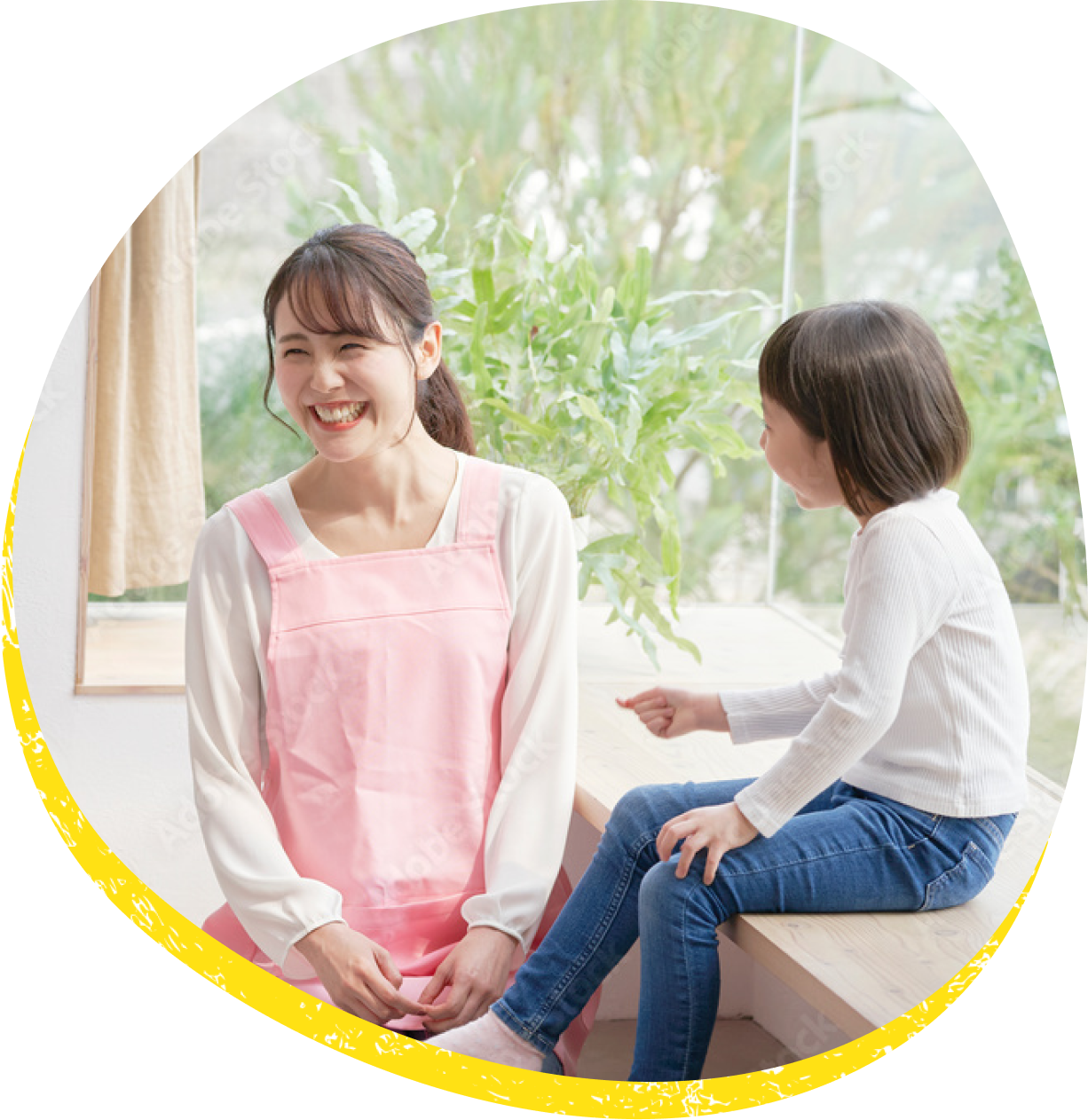 勤務するスタッフの様子